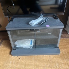 テレビボード　ガラス扉　昔ながらの