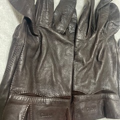 最終お値下げ！クロエ　フェイクレザー手袋　レディースの画像