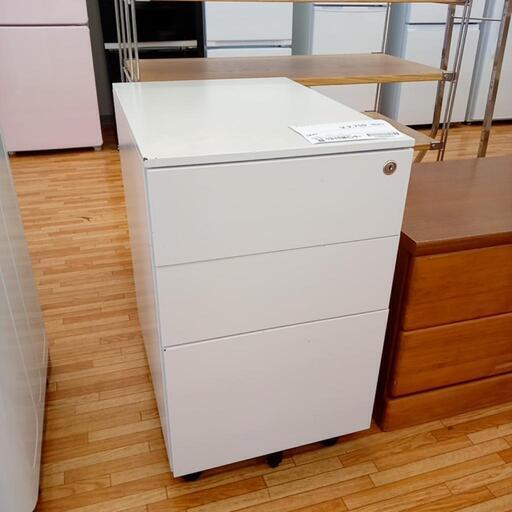 ★ジモティ割あり★ キャビネット　スチール製　鍵付き　ホワイト　クリーニング済　YJ4697