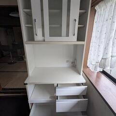 食器棚