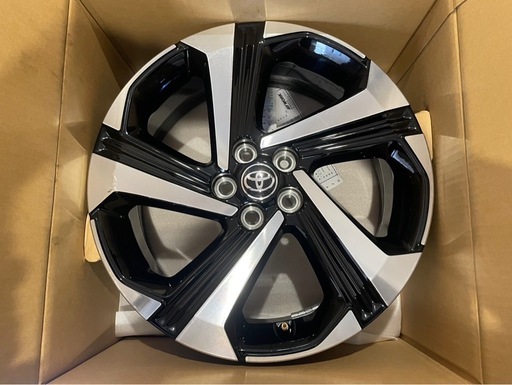 ⭐︎新品未使用⭐︎ トヨタ  ライズ　純正ホイール　17インチ　5穴　4本セット