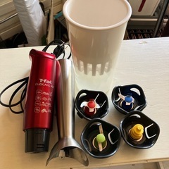 水切り、ブレンダー、ヘアーアイロン
の画像