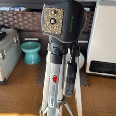 カメラ　ビデオカメラ　三脚の画像