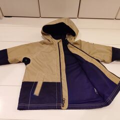 キッズ服　男の子 サイズ１００　オシャレ長袖ジャンパー１点の画像