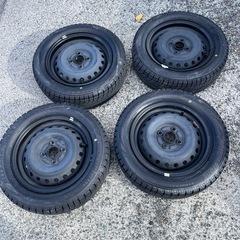 スタッドレスタイヤ 155/65R14 鉄ホイールの画像