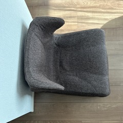 骨盤矯正用の椅子の画像