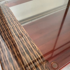 ラタンガラスローテーブルの画像