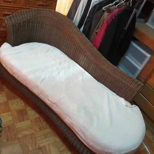 ラタンソファー