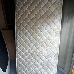 コイル式シングルマットレスの画像