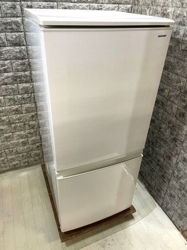 大阪送料無料★3か月保障付き★冷蔵庫★2018年★シャープ★137L★SJ-D14D-W★R-62
