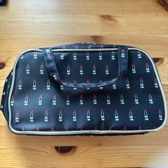 (決まりました)大きな化粧ポーチの画像