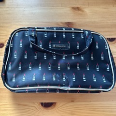 (決まりました)大きな化粧ポーチ