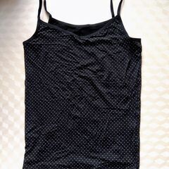 タンクトップ？キャミソール？★ユニクロ★黒★Мの画像