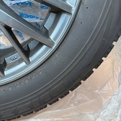 ファミリーカー、スタッドレスタイヤの画像
