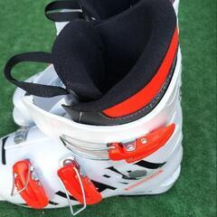 【4000円】キッズ（22.5センチ）ROSSIGNOL スキーブーツを安く譲ります♪♪♪の画像