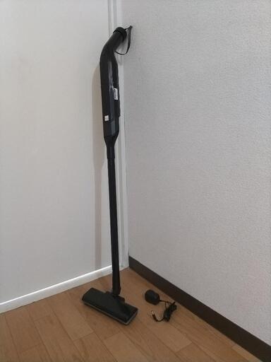 【コードレス掃除機】　ブラック