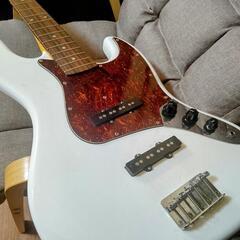Fernandes Jazz Bass? Snow White ‼️