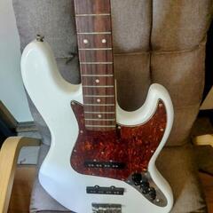 Fernandes Jazz Bass? Snow White ‼️