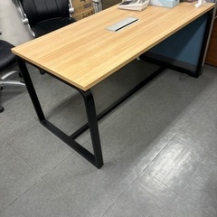 値下げしました！12/16迄の募集　オフィス　テーブルの画像
