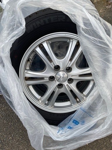 スタッドレスタイヤ4本195/65R15