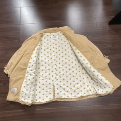 ZARA ベージュ コート　女の子用　98cmの画像