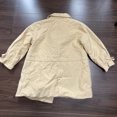ZARA ベージュ コート　女の子用　98cmの画像