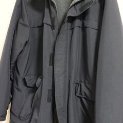 ユニクロ　フード付き防寒ロングコート　サイズLの画像