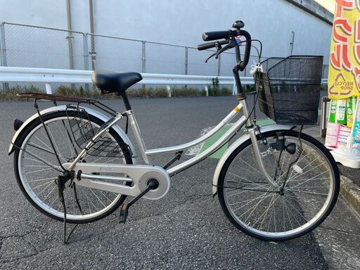 お譲り先決まりました。早い者勝ち　大特価¥8800【自転車】 自転車　24ｲﾝﾁ　ホワイト　ギア無し　GMW92