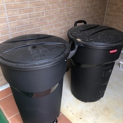 Rubbermaid 野外ゴミ箱