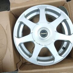 アルミホイール4本 BRIDGESTONE FEID TS7 　１４×５ 1/2Ｊ　４×１００　ＯＦＦ３５　５００ＫＧ　ＶＩＡ６２０ＫＧ　ホンダ モビリオスパイクで使用予定でしたが車を買い換えたので出品します。　タイヤは付いていませんので、廃タイヤ処分料は掛からず お好きなタイヤを装着してください。の画像