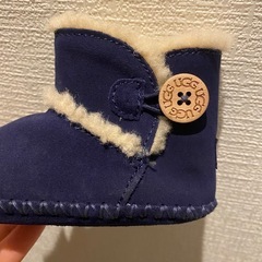 半額 UGG ムートン ネイビーの画像