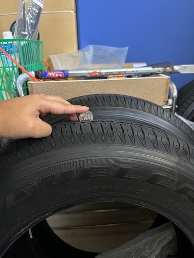 ジムニータイヤ175/80 R16ブリヂストン x5本- 室内保管　最終値下げ。交渉は致しますが、即決のかた優先です。   