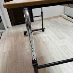 昇降式ベットデスク　ニトリ　机の画像