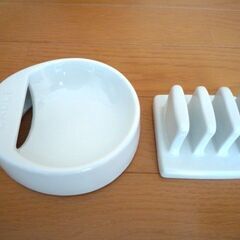 【未使用】陶器製　おたまスタンド（おたま置き）＆まな板スタンド　セットの画像