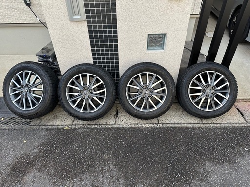 定価10万以上⭐️バリ山訳ありブリヂストン、スタッドレスタイヤ、ブリザック、4本ホイールセット