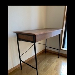 【12月21日から25日の間引き取り】パソコン作業向きデスクの画像