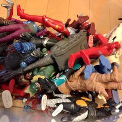 ウルトラマンフィギュア商談中の画像