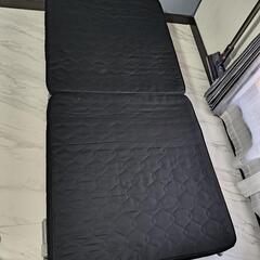 マットレス折りたたみベッドの画像