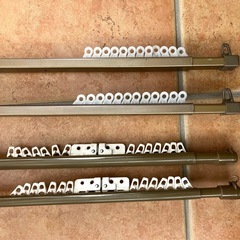 [済]カーテンレール 最長2m×4本+壁付け用2連金具8個の画像