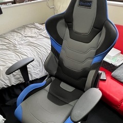 ゲーミングチェアの画像