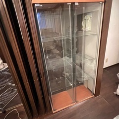 ショーケースガラス　2台