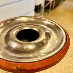 【池上店】 灰皿スタンド レトロ 灰皿 スタンド 臙脂色 インテリア ディスプレイ アンティーク ビンテージ 小道具 撮影 舞台美術 の画像