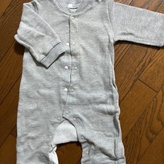 ロンパース　冬　4着セットの画像