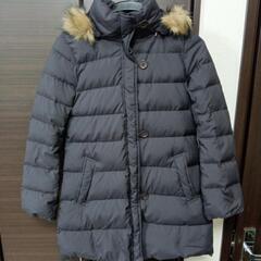 美品✨ユニクロ ダウンコート 150 サイズの画像