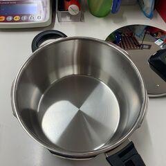 ★ジモティ割あり★圧力鍋 WMF PERFECT4.5 ※クリーニング済みの画像