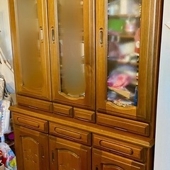 木製　キッチン収納　食器棚　の画像