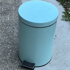 足踏式ゴミ箱【中古】差し上げます