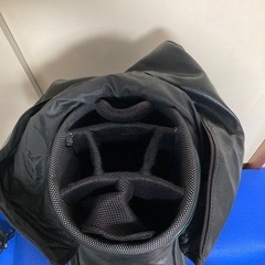 キャディバッグとセルフスタンドバッグのセットの画像