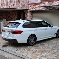 検査7年11月523d Mスポーツ ディーゼルターボ/パノラマルーフ/ブラックレザー/ハーマンカードン/ナビ/地デジ/360度カメラ/法人ワンオーナーの画像