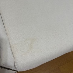 リュバンシュ　吉川ひなの　ソファの画像